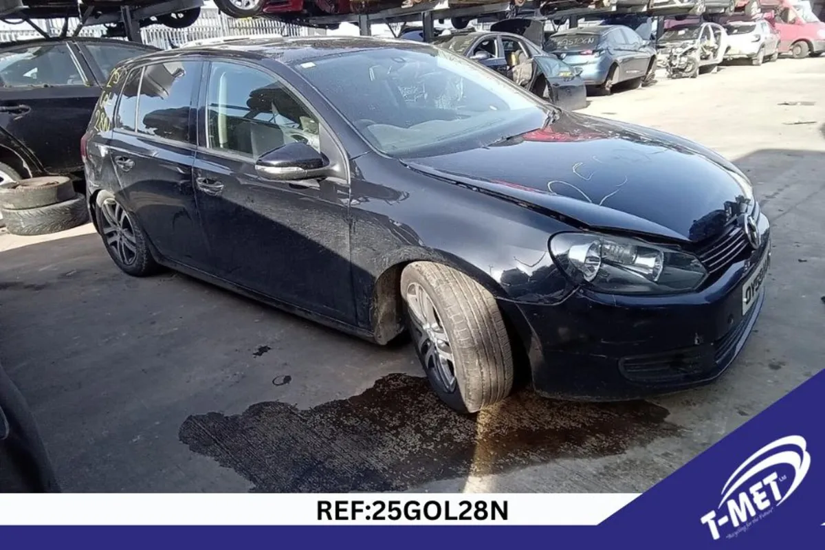2009 VOLKSWAGEN GOLF BREAKING FOR PARTS - Image 1