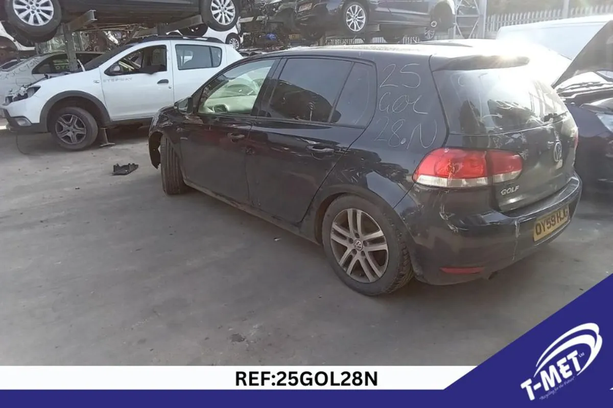 2009 VOLKSWAGEN GOLF BREAKING FOR PARTS - Image 3