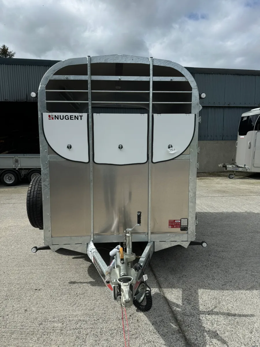 Nugent livestock trailer - Image 3