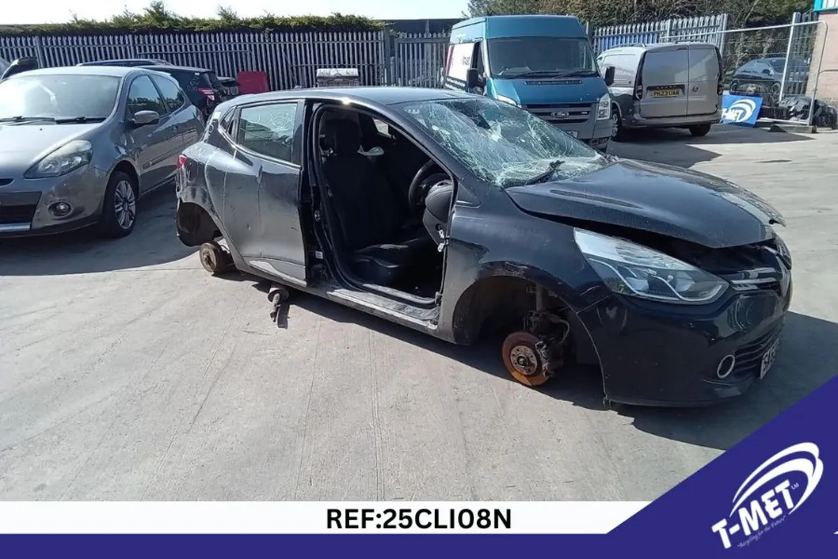 2013 RENAULT CLIO BREAKING FOR PARTS - Image 2