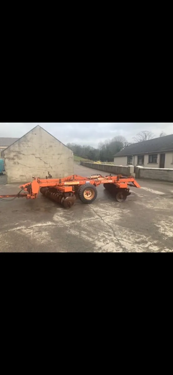 Farm machinery - Image 1