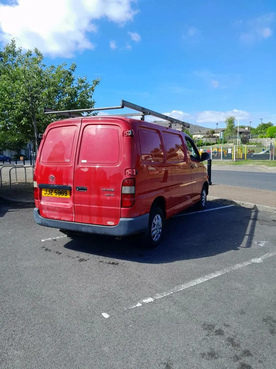 Toyota Hiace - Image 3