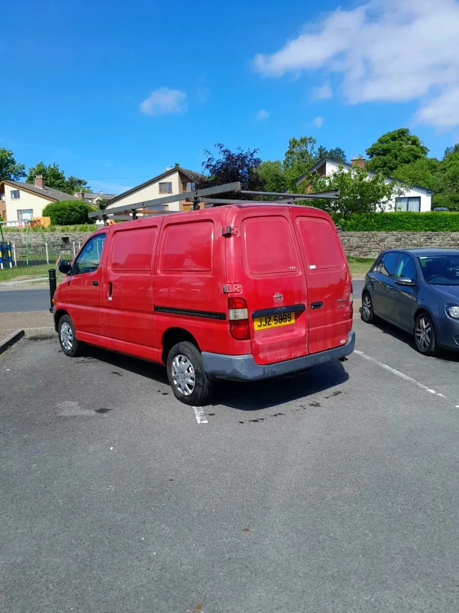 Toyota Hiace - Image 4