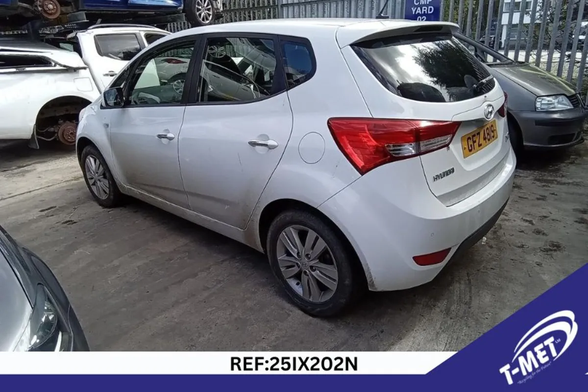 2011 HYUNDAI IX20 BREAKING FOR PARTS - Image 4