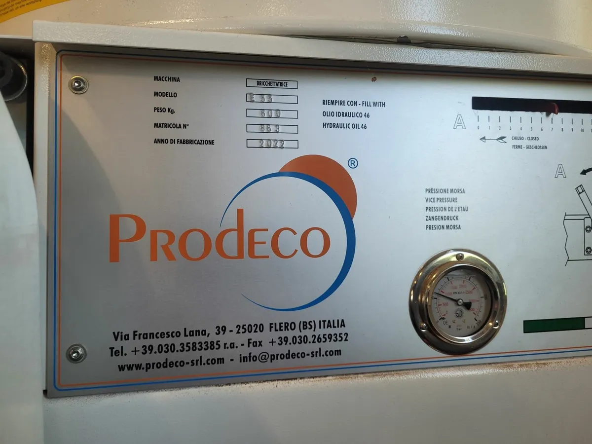 Briquette machine/Prodeco - Image 4