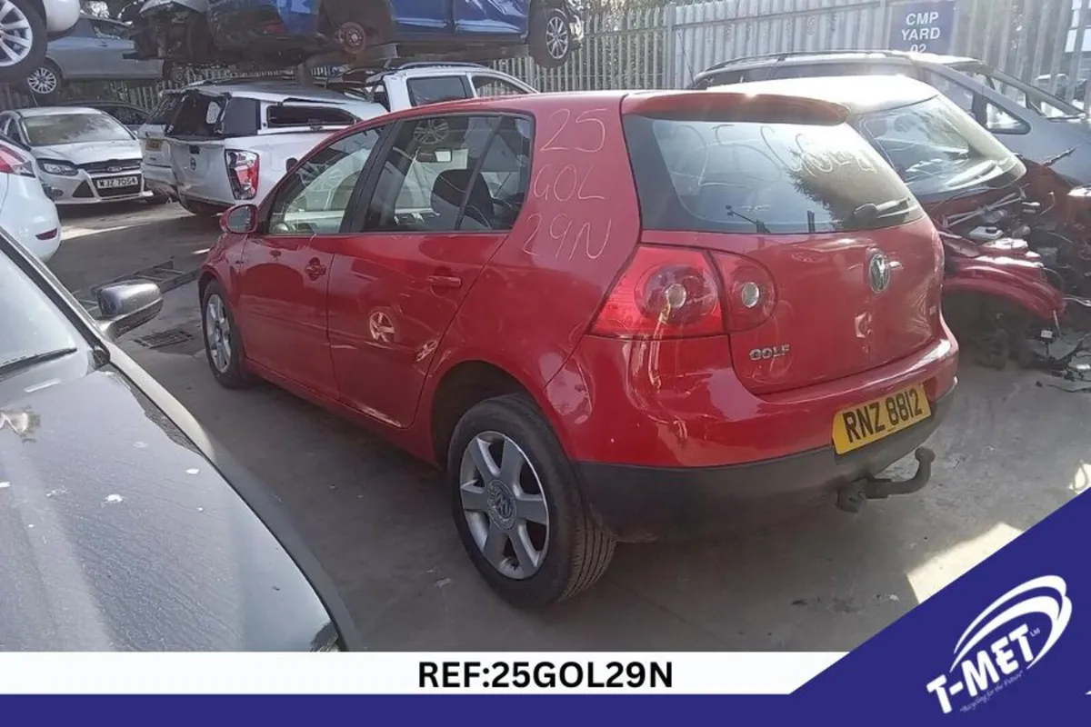 2008 VOLKSWAGEN GOLF BREAKING FOR PARTS - Image 1