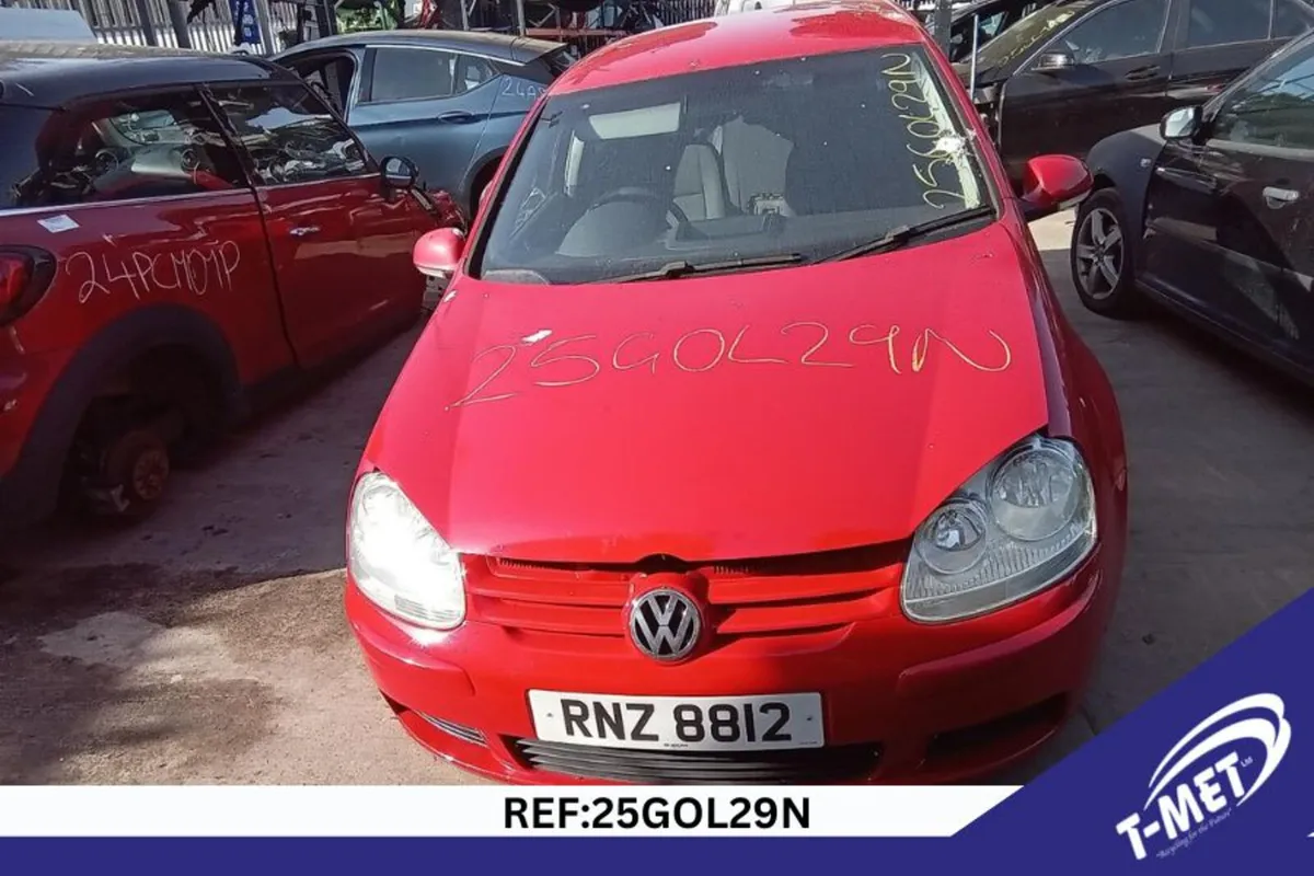 2008 VOLKSWAGEN GOLF BREAKING FOR PARTS - Image 3