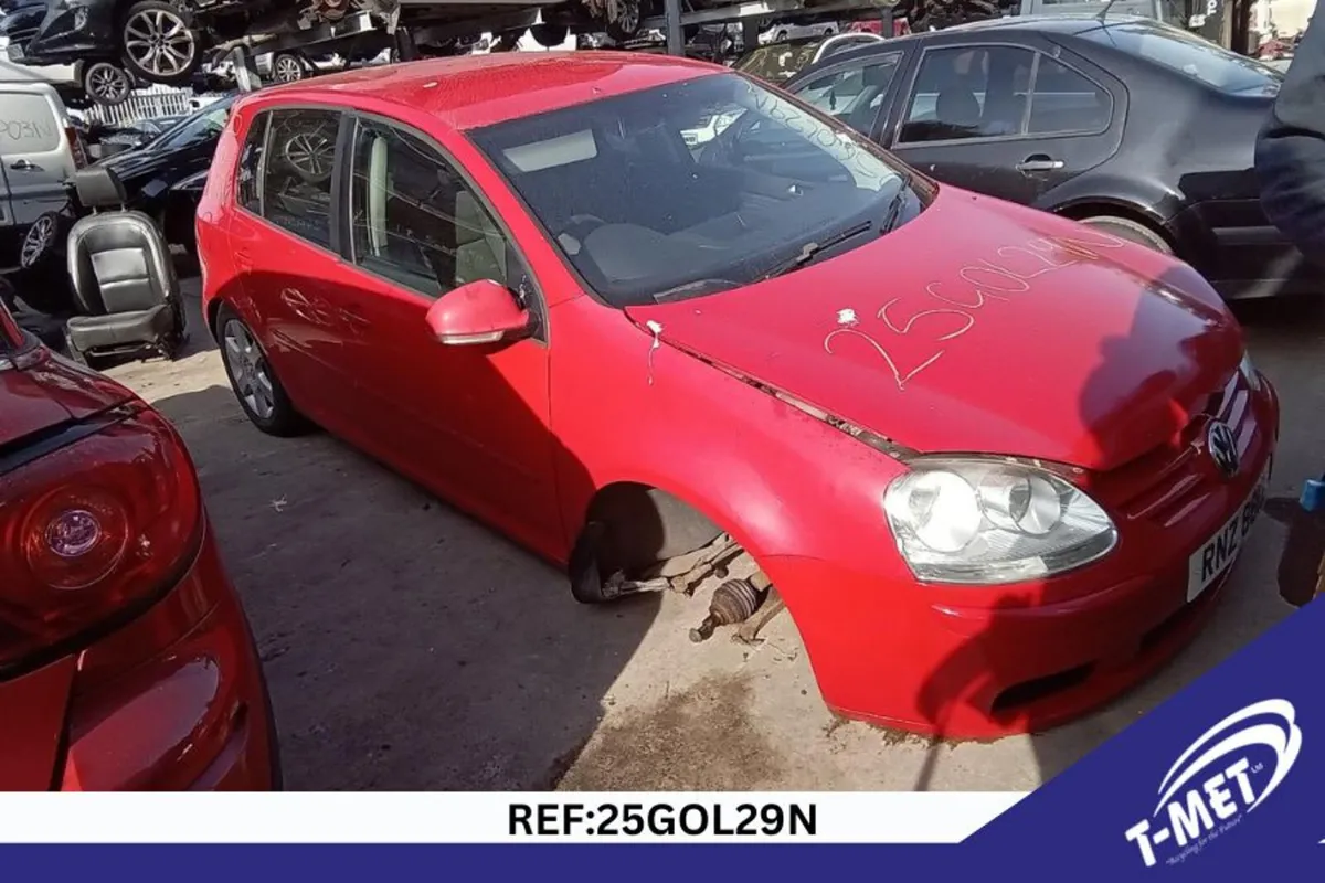 2008 VOLKSWAGEN GOLF BREAKING FOR PARTS - Image 4