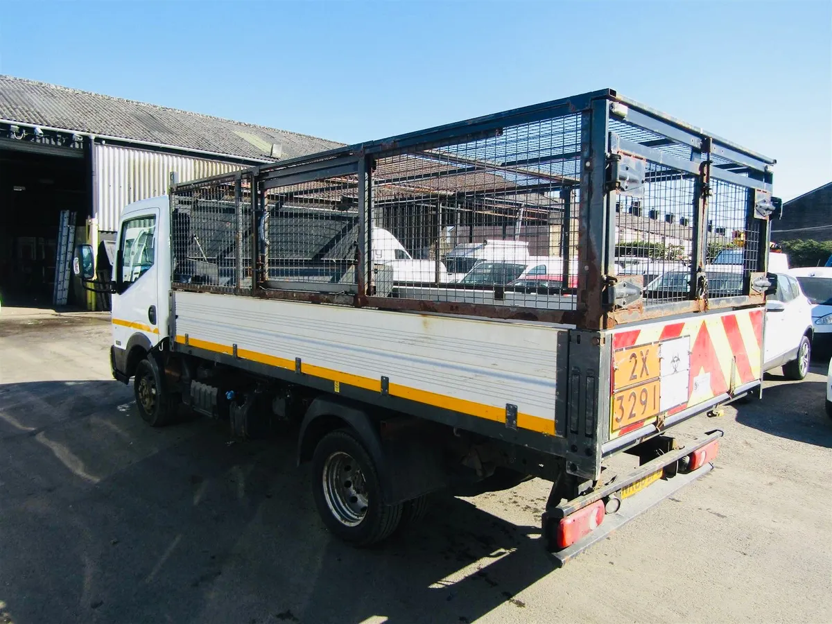 2018 Nissan cabstar NT400 3 litre 12F tipper body - Image 3