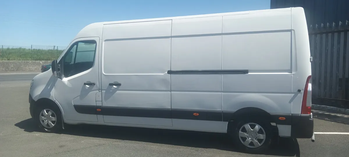 Nissan NV400 2019 - Image 2
