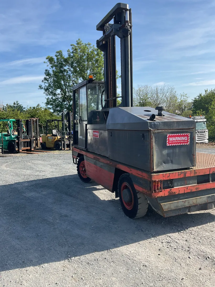 FORKLIFT/ SIDELOADER - Image 3