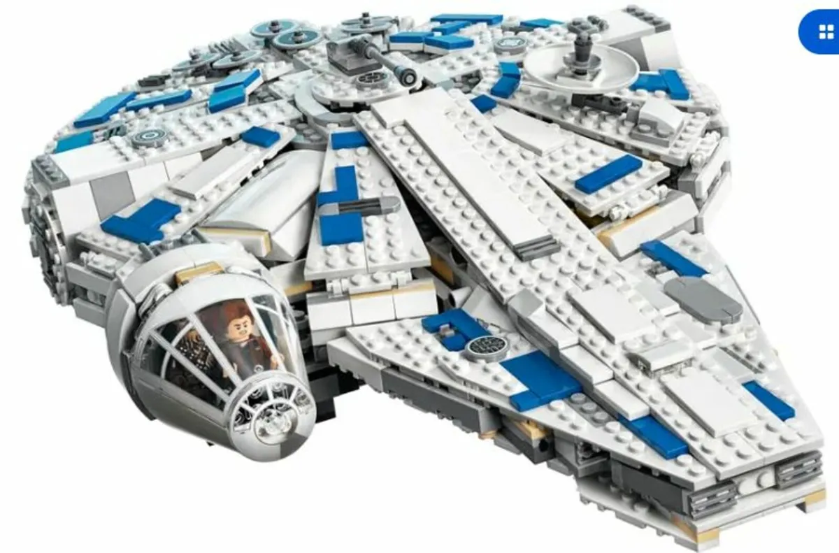 Kessel Run Millennium Falcon Lego