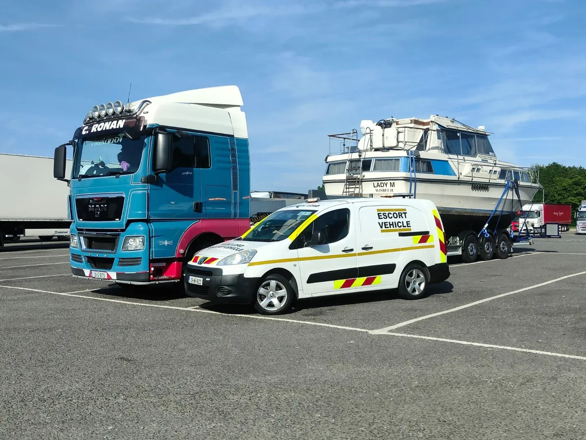 Boat transport - Image 1