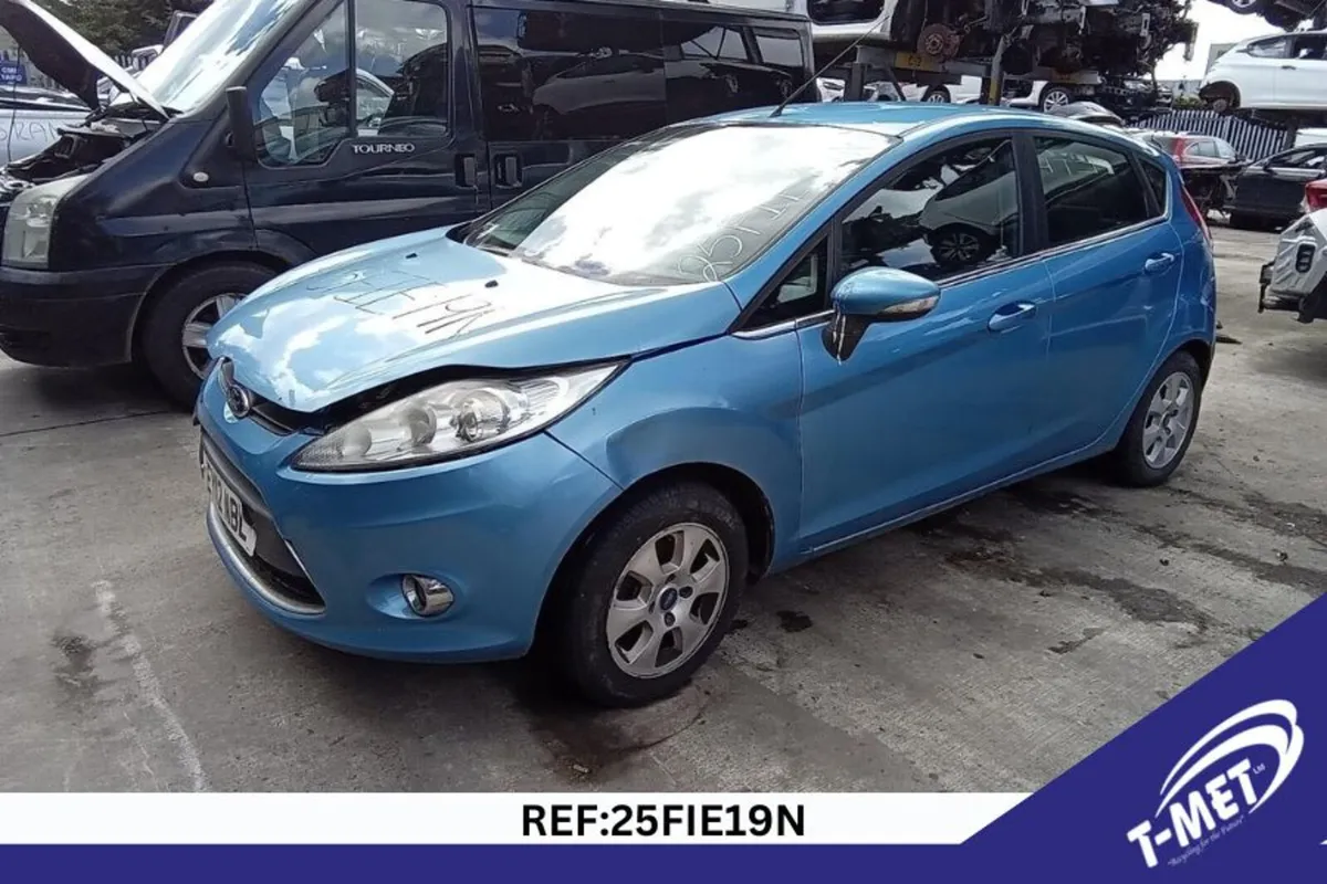 2012 FORD FIESTA BREAKING FOR PARTS - Image 3