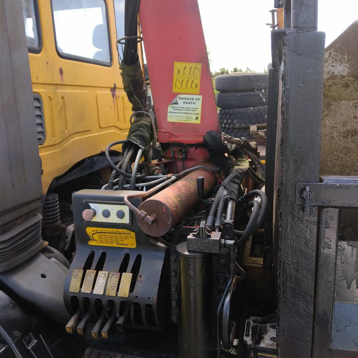 Iveco crane truck 2000 - Image 2