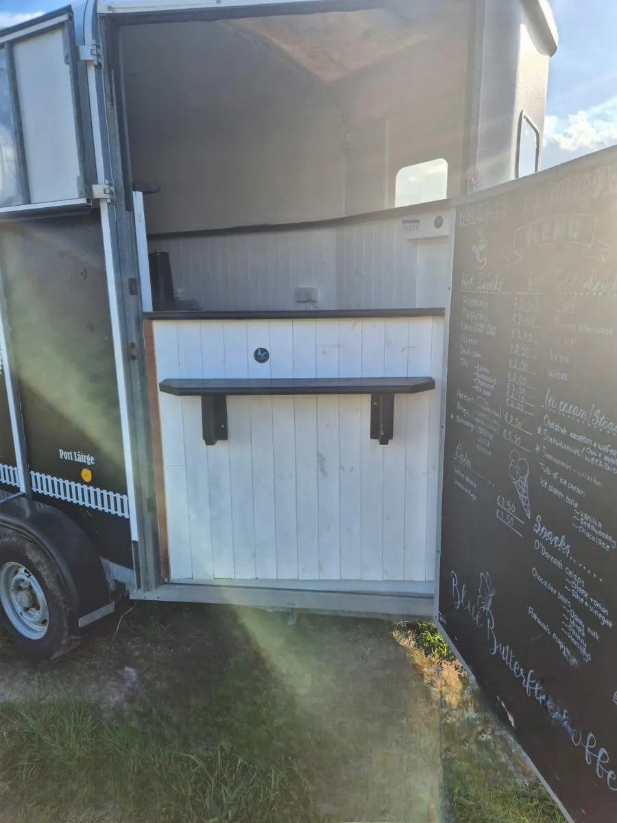 Ifor Williams Coffee Trailer ☕️ 🎂 - Image 3