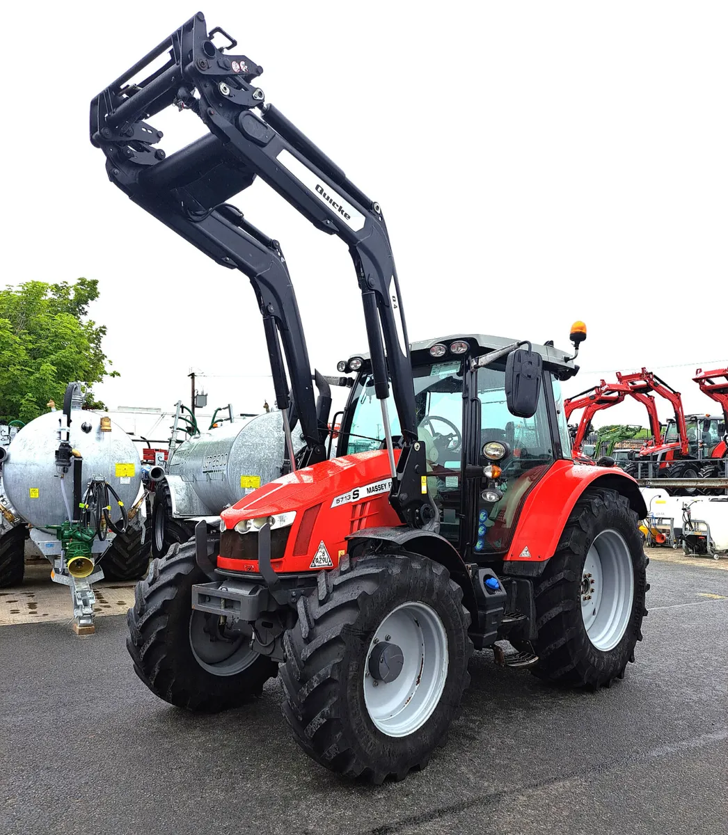 MASSEY FERGUSON 5713s +POWER LOADER - Image 2