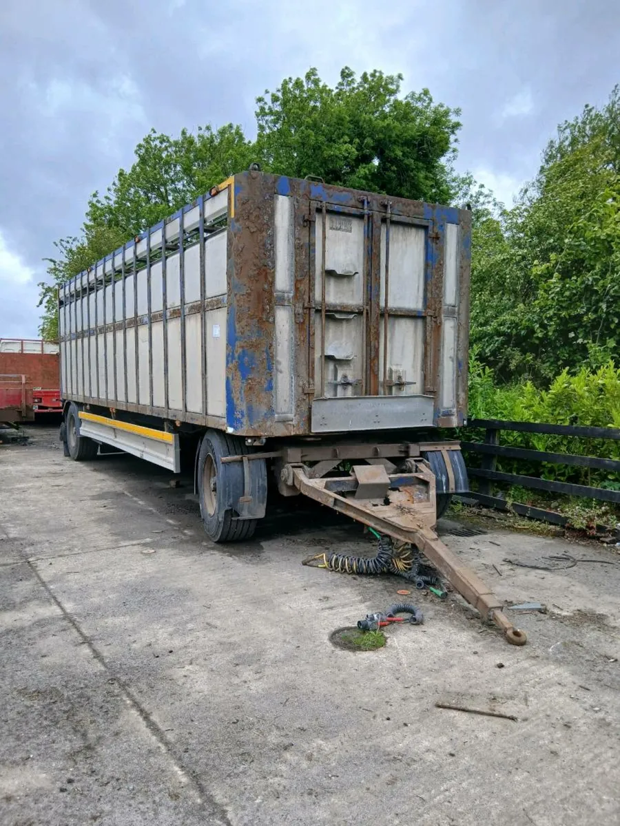 Cattle trailer - Image 2