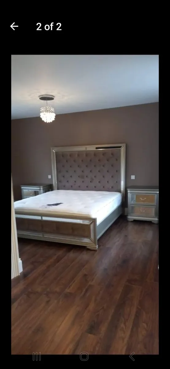 King size bed - Image 1
