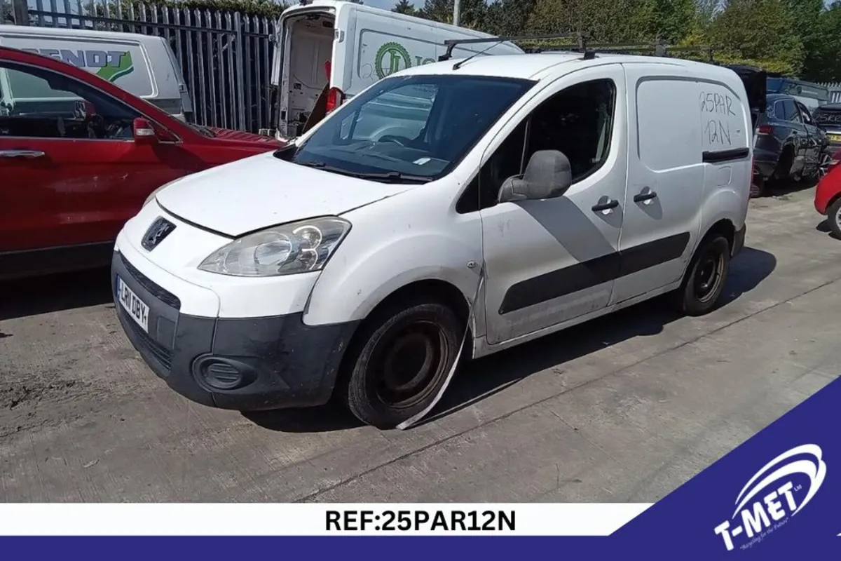 2011 PEUGEOT PARTNER BREAKING FOR PARTS - Image 1