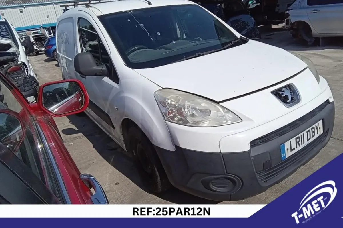 2011 PEUGEOT PARTNER BREAKING FOR PARTS - Image 2