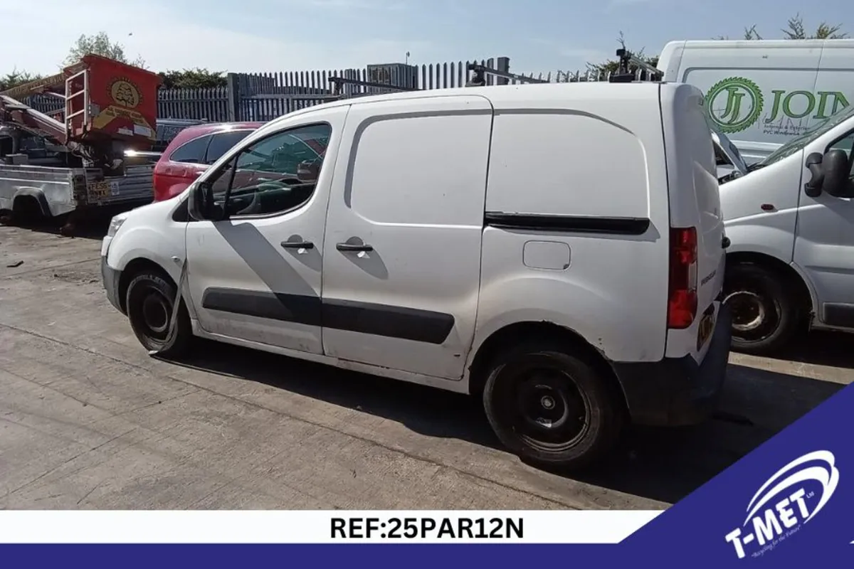 2011 PEUGEOT PARTNER BREAKING FOR PARTS - Image 3