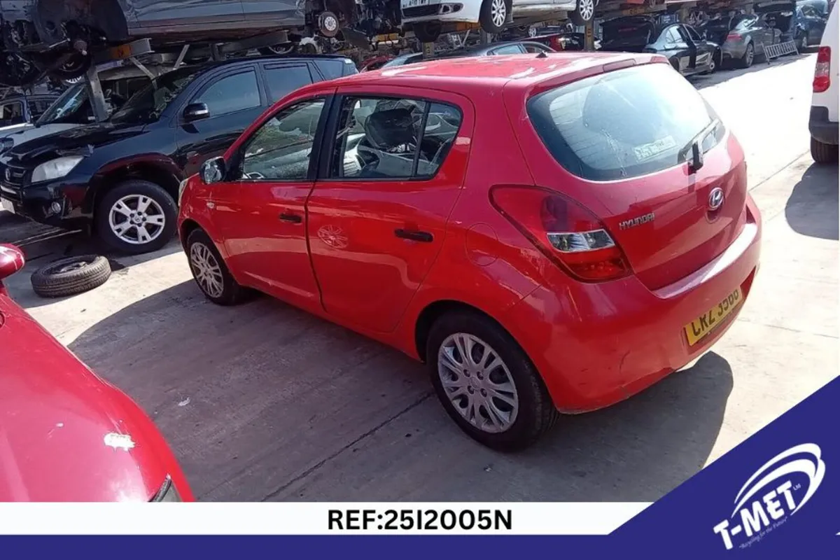 2011 HYUNDAI I20 BREAKING FOR PARTS - Image 3