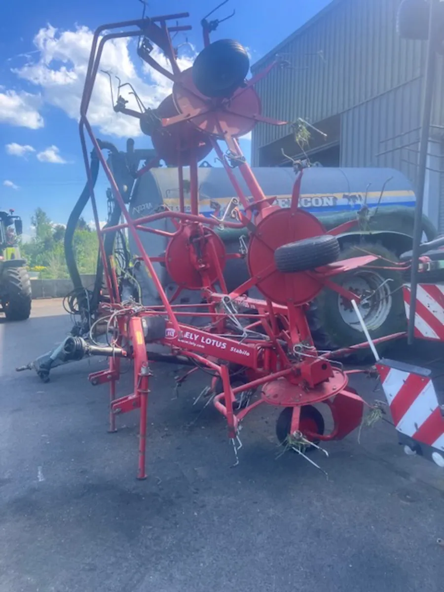 Lely  Lotus 770 Tedder - Image 2