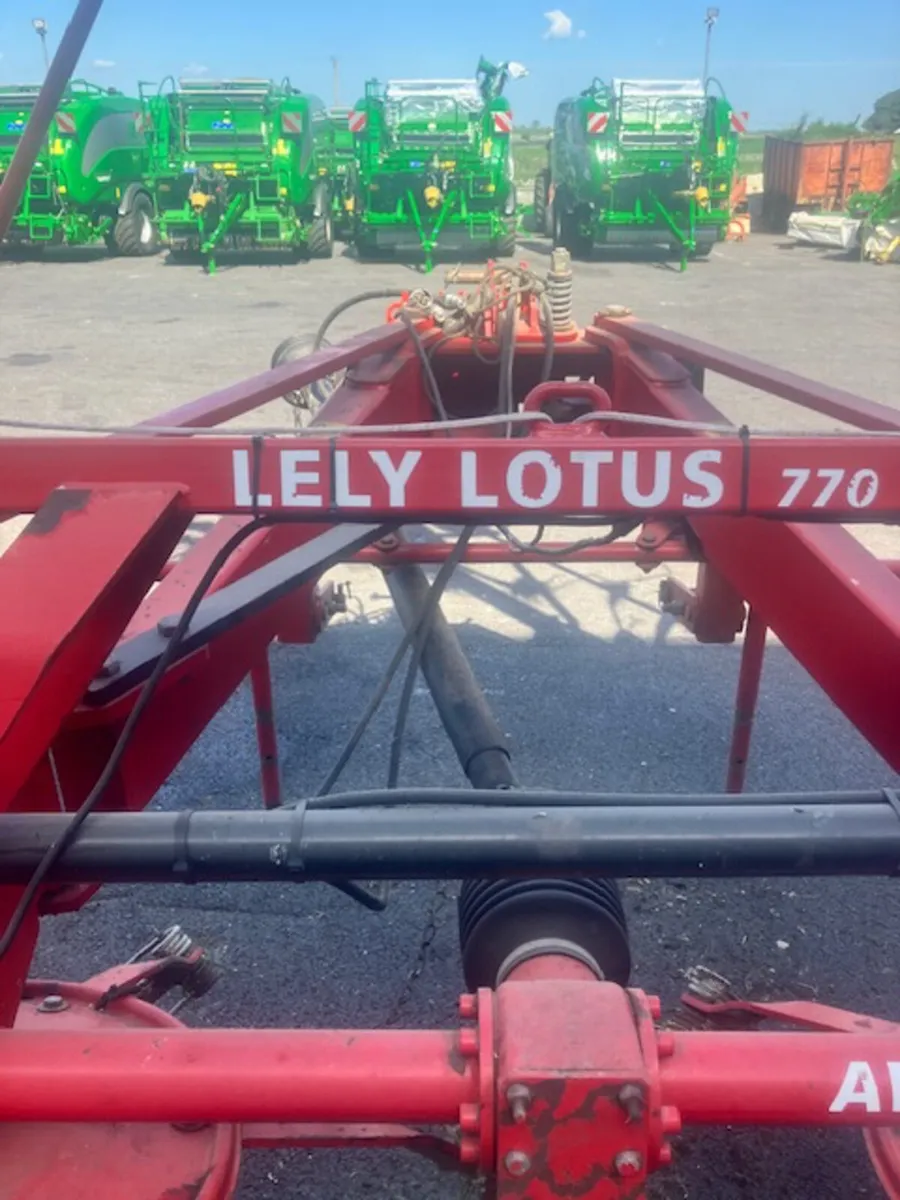 Lely  Lotus 770 Tedder - Image 3
