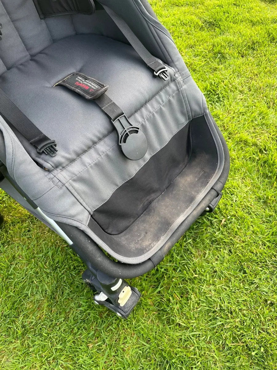 Bugaboo Chameleon 3 Travel System - Image 3