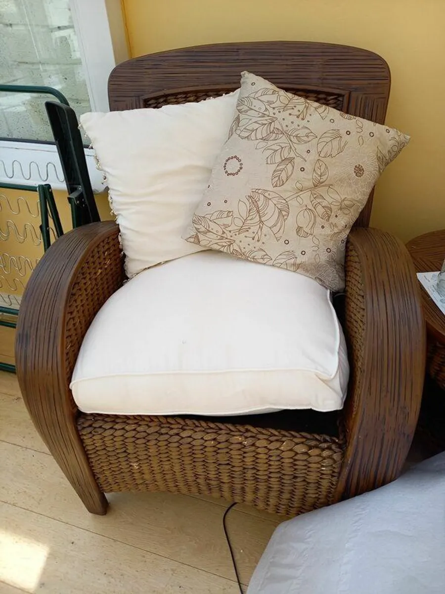 Wicker Suite Furniture with table - Image 2