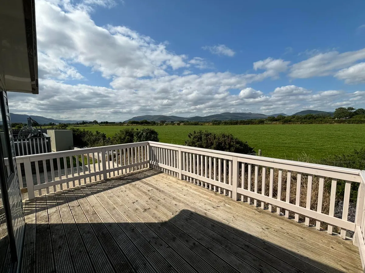 Mobile Home - Image 4