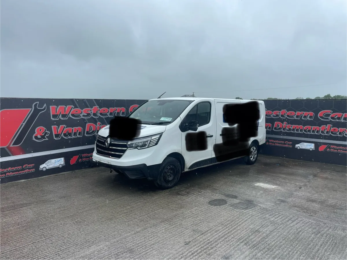 22 Renault traffic 2:0 dci for dismantling