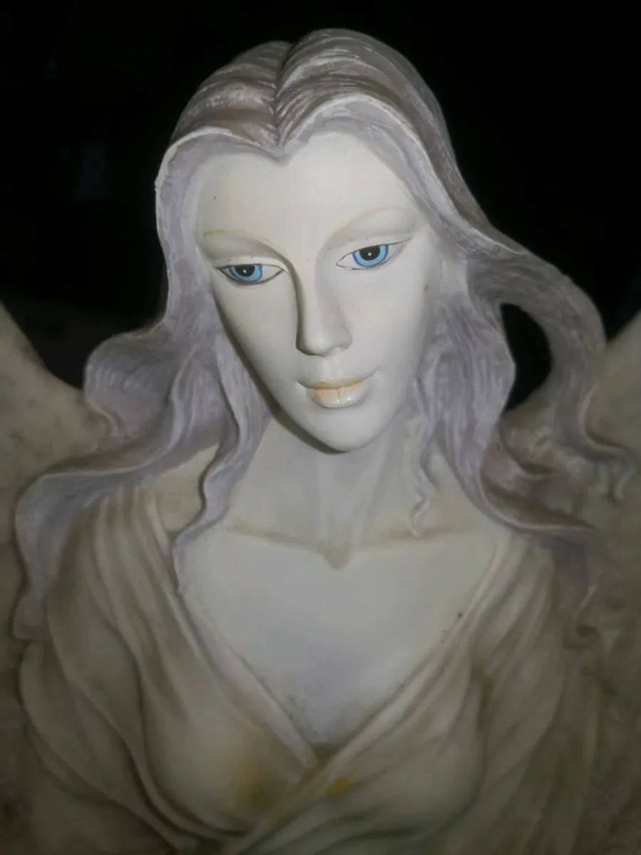 Angel wing Nemesis lamp - Image 3