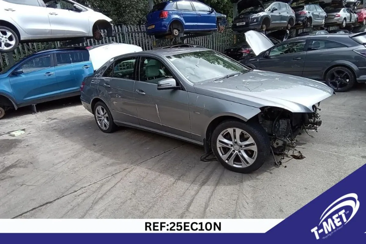 2010 MERCEDES E CLASS BREAKING FOR PARTS - Image 4
