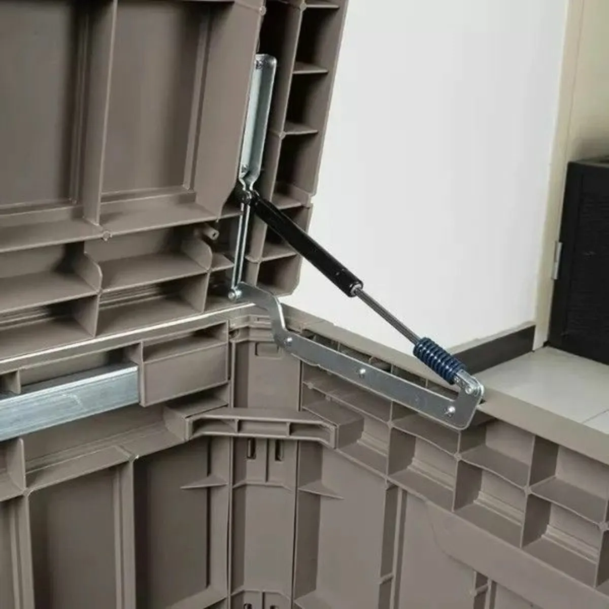 870L Outdoor Storage Box -Free Delivery - Image 4