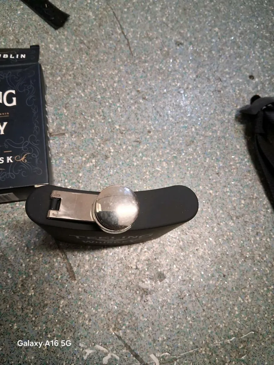Hip flask - Image 2