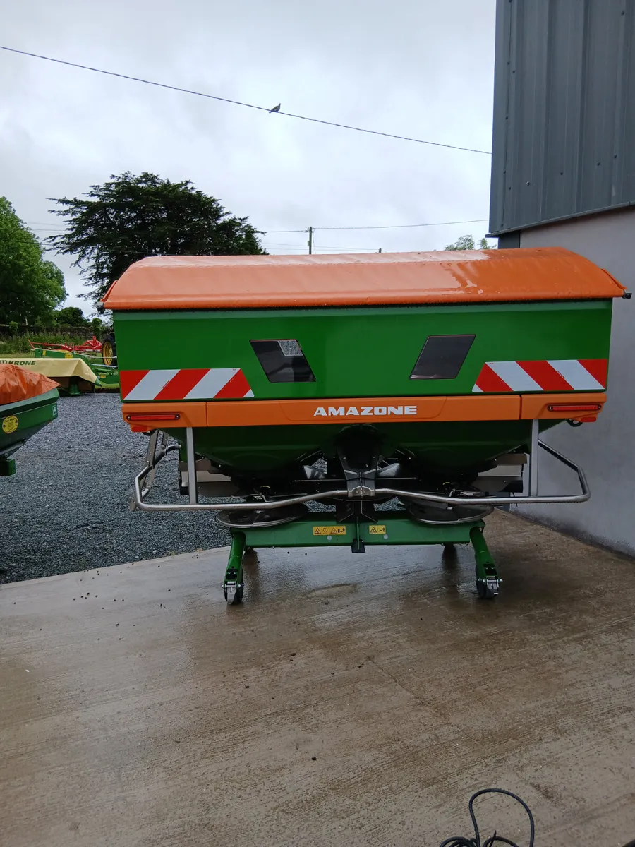Amazone fertiliser spreaders - Image 1