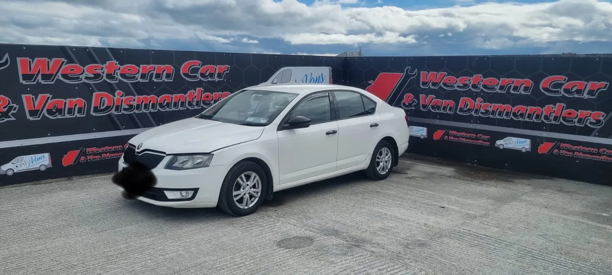 151 skoda Octavia 1.6 tdi dsg for dismantling