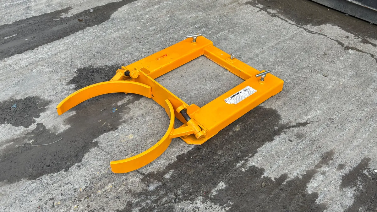 New & Unused Forklift Drum Grab - Image 3