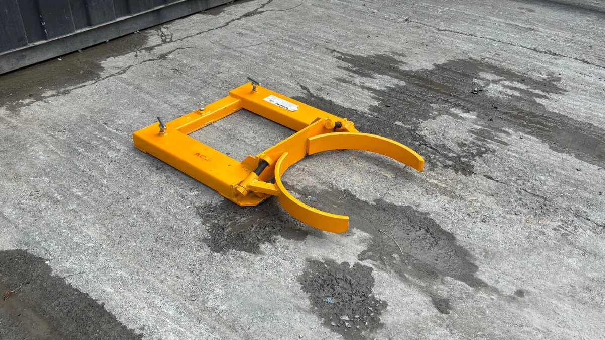 New & Unused Forklift Drum Grab - Image 1
