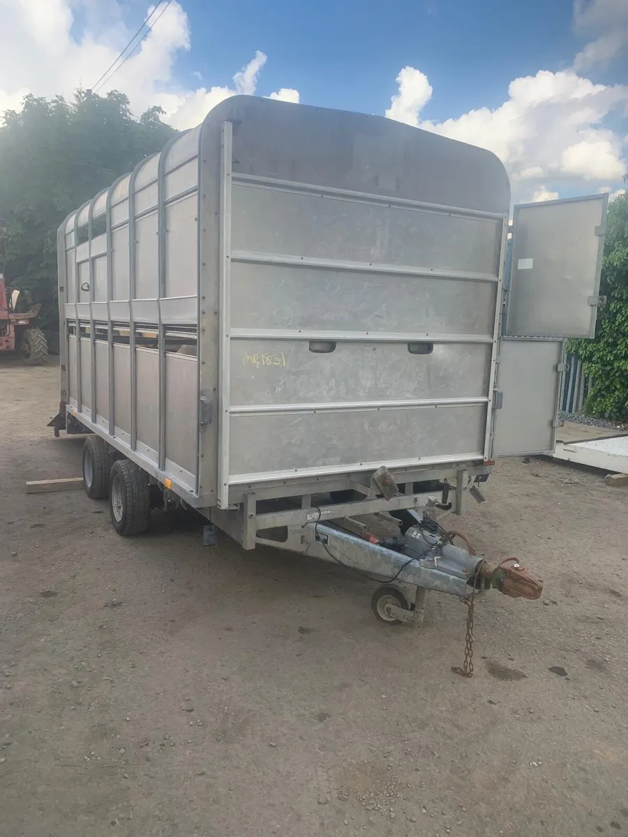 Ifor Williams 12ft dp cattle trailer - Image 1