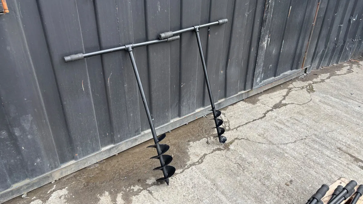 New and Unused Hand Driven Augers - Image 2