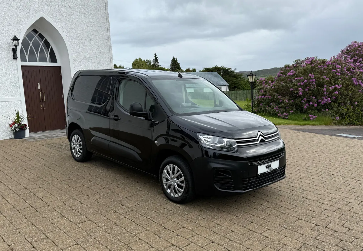 2023 Citroen Berlingo Enterprise 1.5 BlueHDi 100 - Image 1