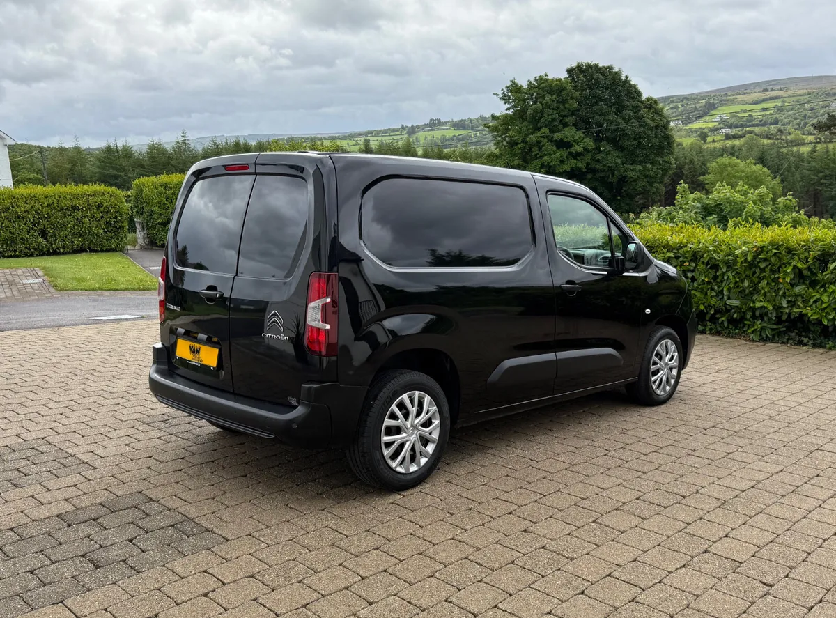 2023 Citroen Berlingo Enterprise 1.5 BlueHDi 100 - Image 4