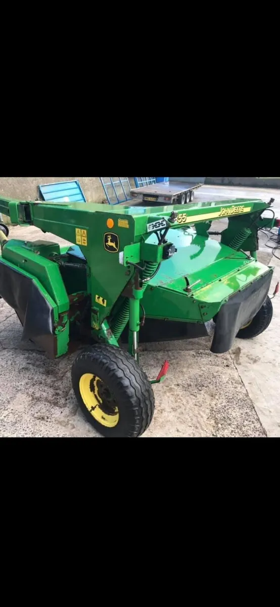 John Deere 1355 8ft Trailed mower - Image 1