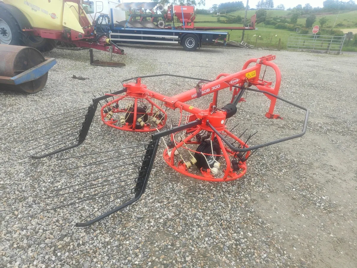 Kuhn 300 haybob - Image 3