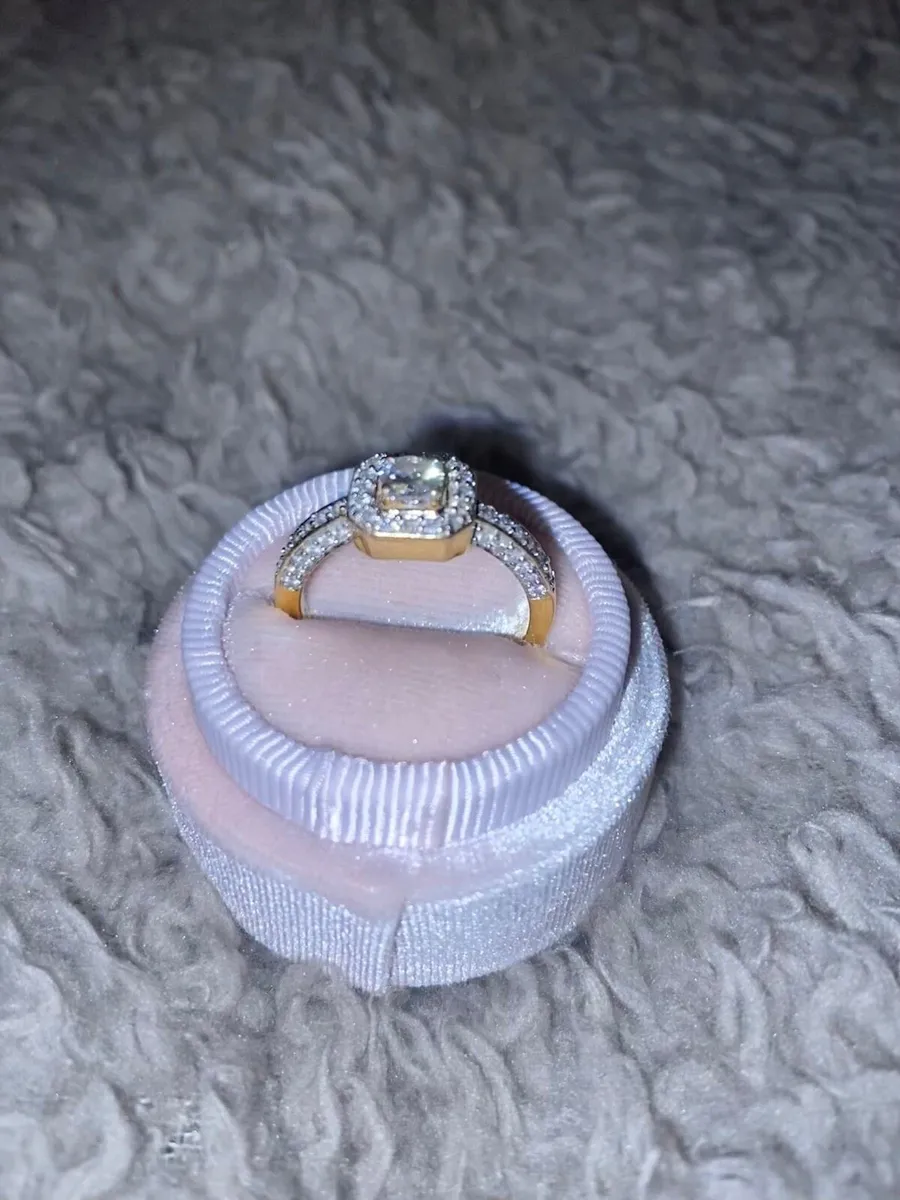 18ct gold diamond engagement ring - Image 3