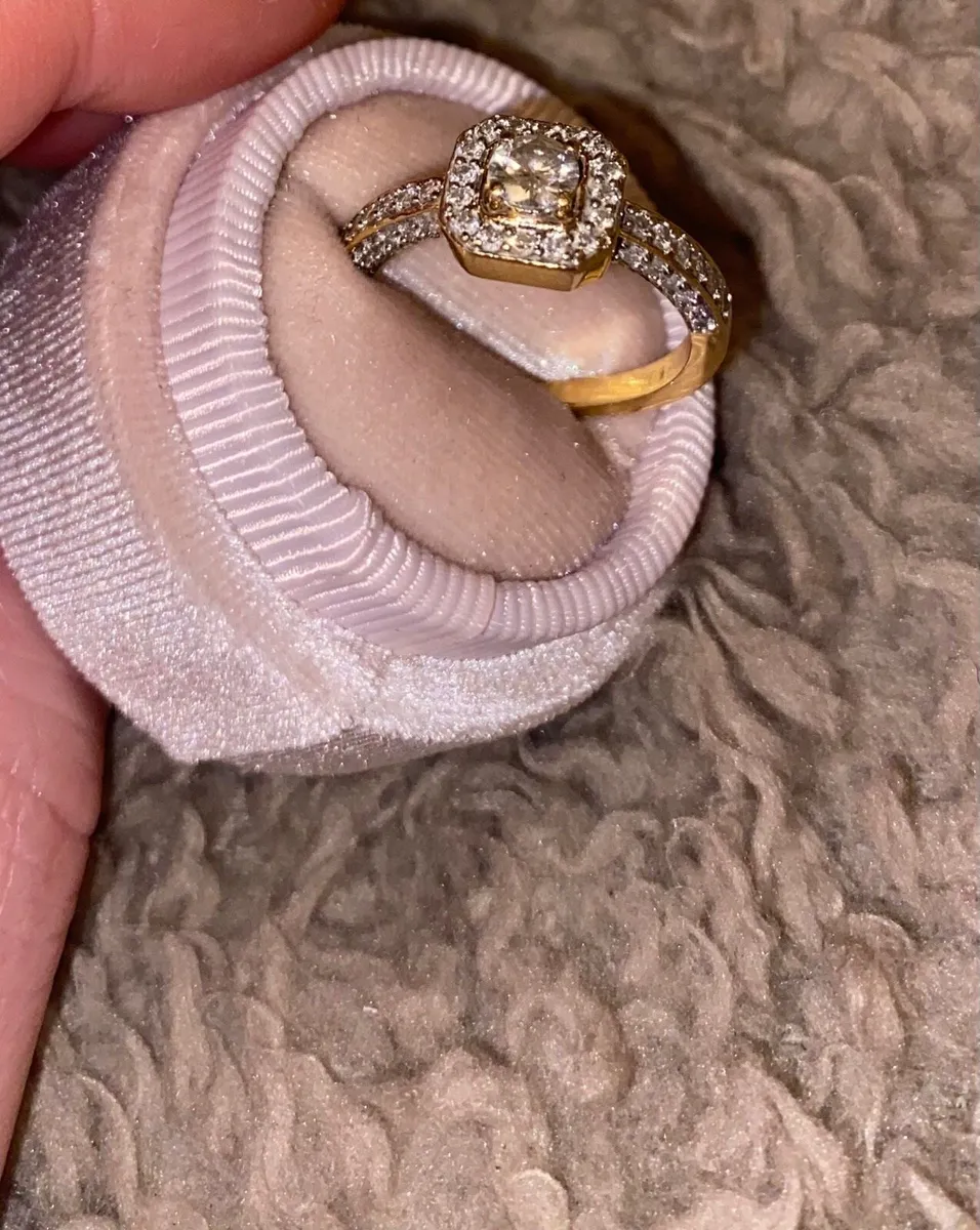 18ct gold diamond engagement ring - Image 2