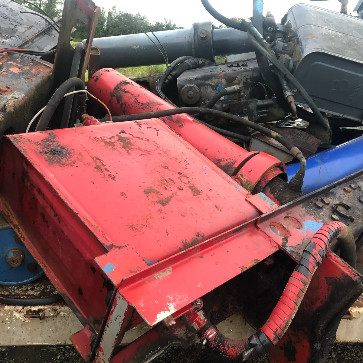 Hydraulic tipper rams, tipper body - Image 2